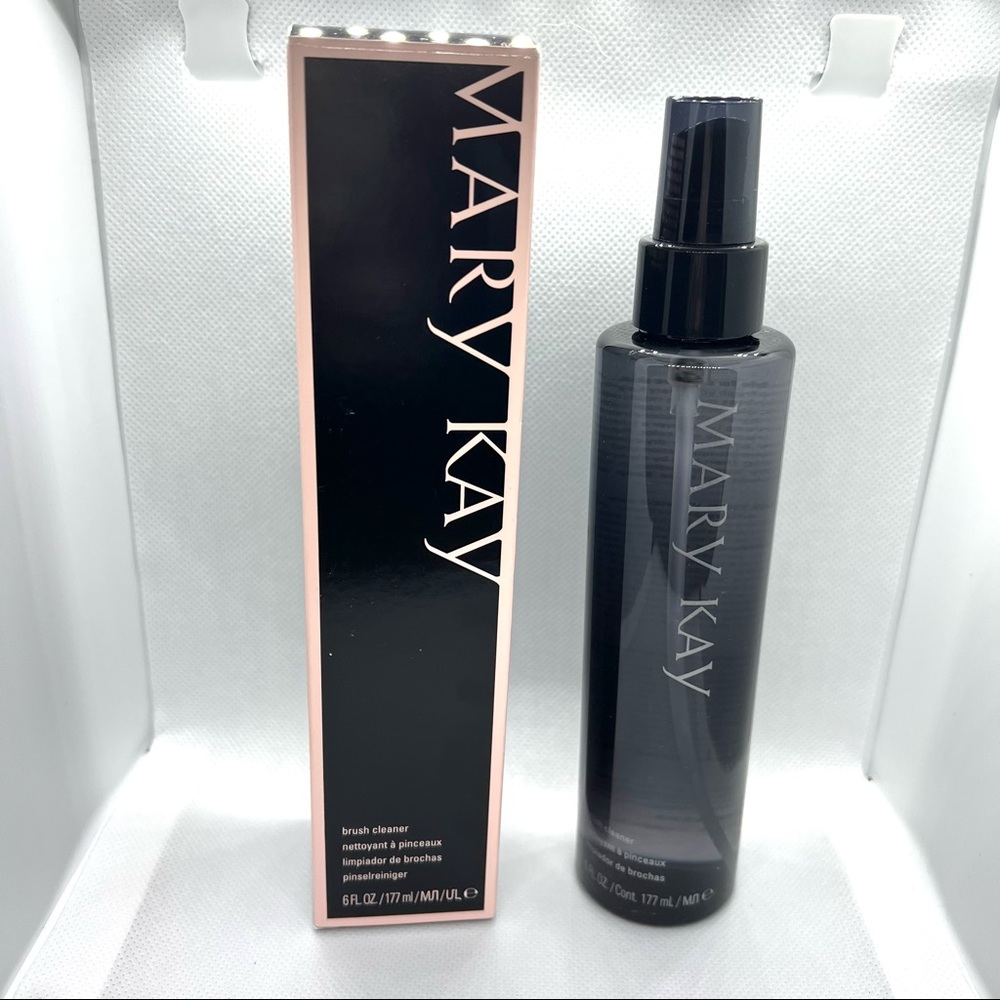 NEW IN BOX Mary Kay Brush Cleaner